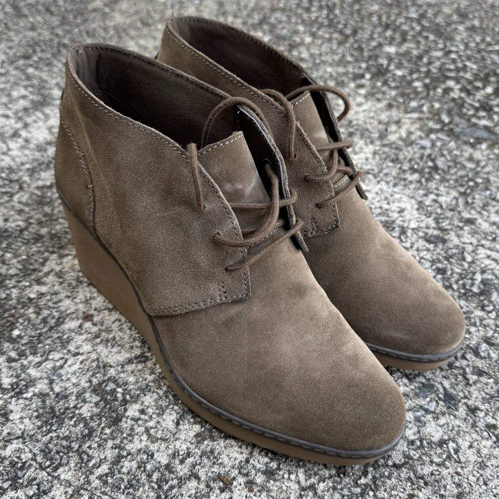 Clarks Hazel Charm Ankle Wedge Booties Womens 8 M Olive Taupe Suede Leather Boot